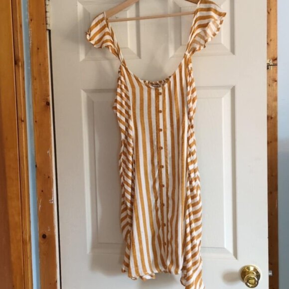 Love Fire Yellow Striped Dress Size Lg Rayon Flutter Sleeve Tank Summer Coastal - Picture 1 of 8